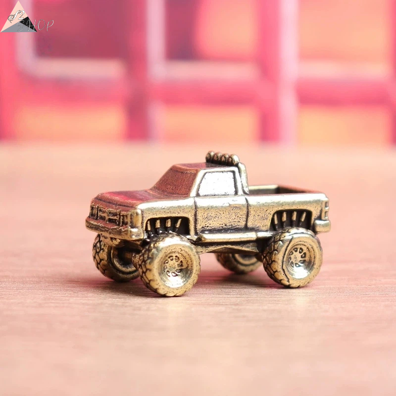 Vintage Collectible Trucks - โมเดลรถกระบะทองแดงวินเทจ งานแฮนด์เมด รูปปั้นรถย้อนยุค ของตกแต่งโต๊ะทำงาน งานศิลปะหัตถกรรม และของสะสม