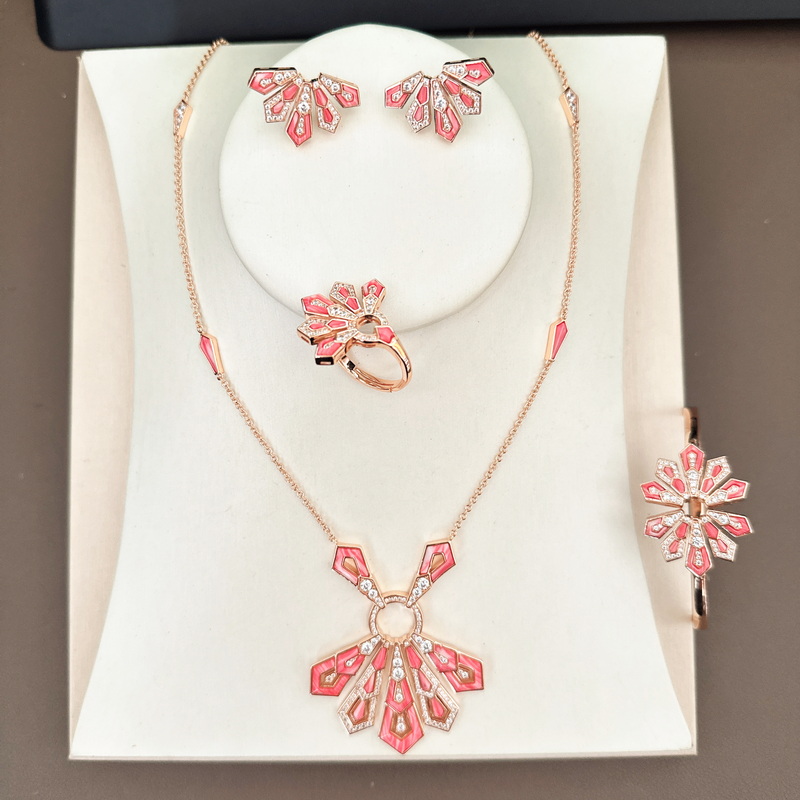 ชุดเครื่องประดับดีไซน์เนอร์คอล - Vintage Collectible Jewelry บทวิจารณ์และราคา