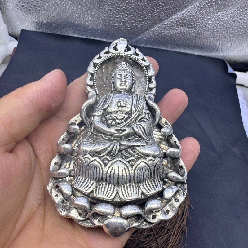 สร้อยคอจี้พระโพธิสัตว์กวนอิมโบ - Vintage Collectible Jewelry บทวิจารณ์และราคา