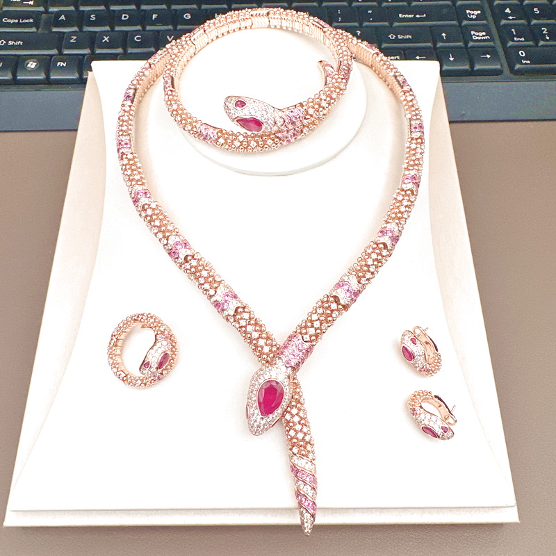 ชุดเครื่องประดับดีไซเนอร์คอลเล - Vintage Collectible Jewelry บทวิจารณ์และราคา