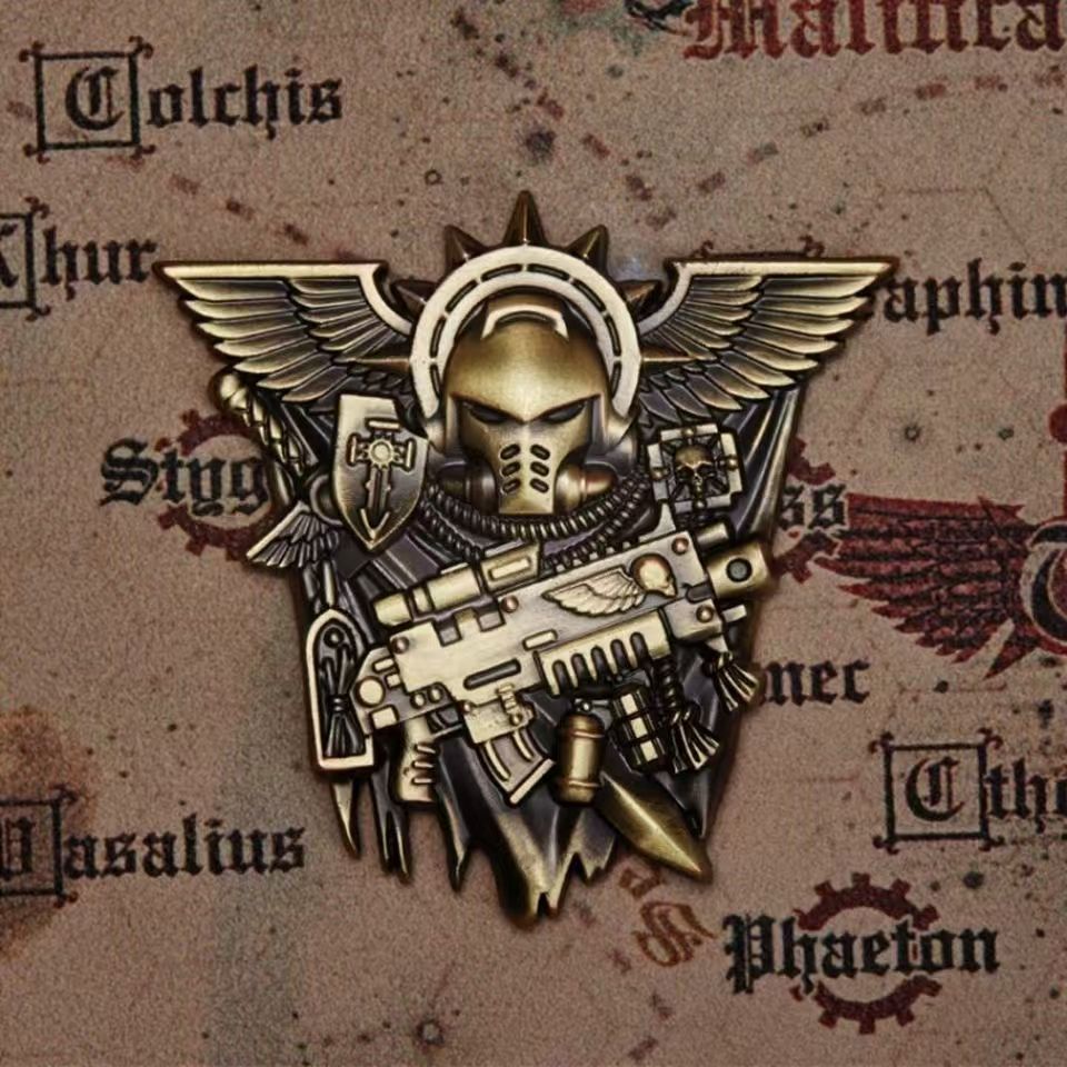 เข็มกลัดรูปหมวกนักรบโบราณสีเทา - Vintage Collectible Guns บทวิจารณ์และราคา